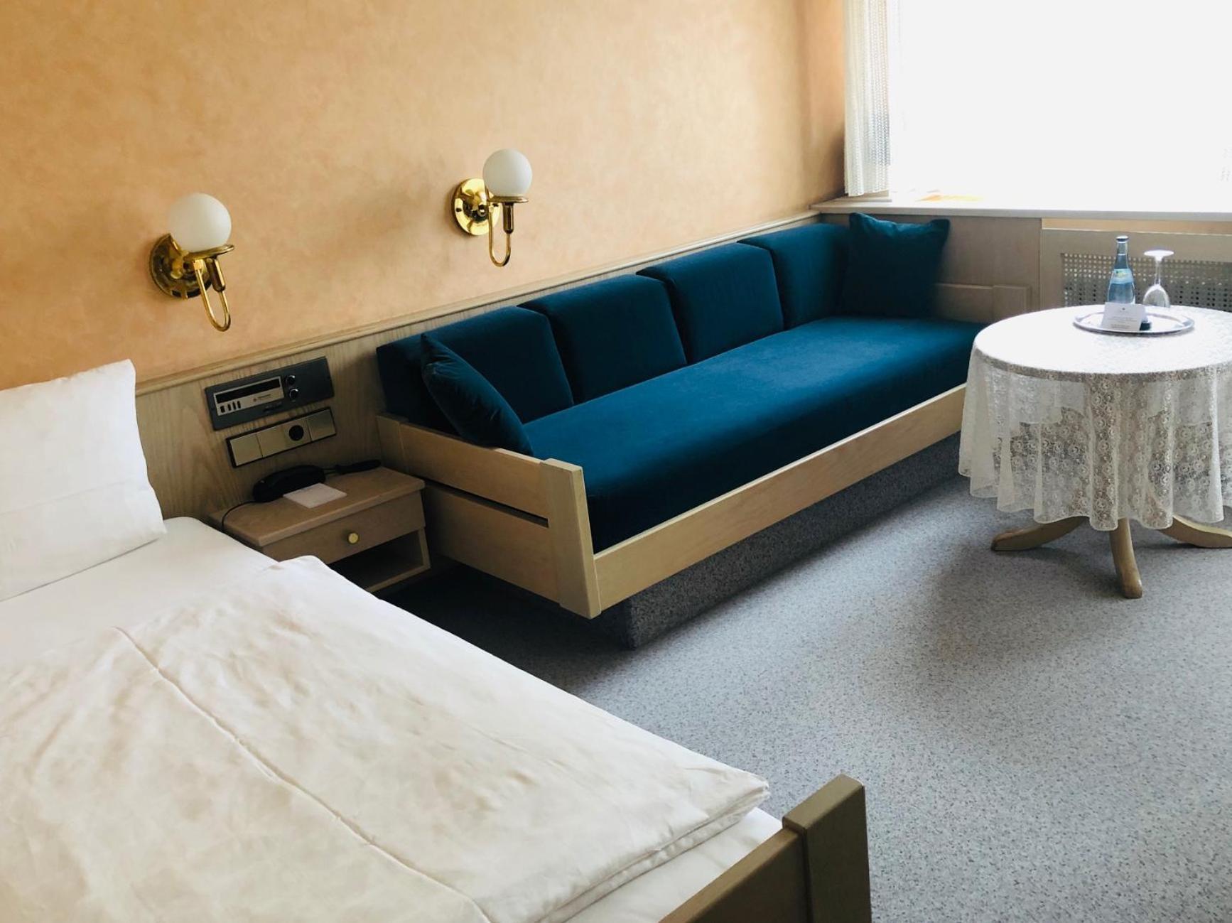 Hotel Zum Ochsen Oberstenfeld ภายนอก รูปภาพ