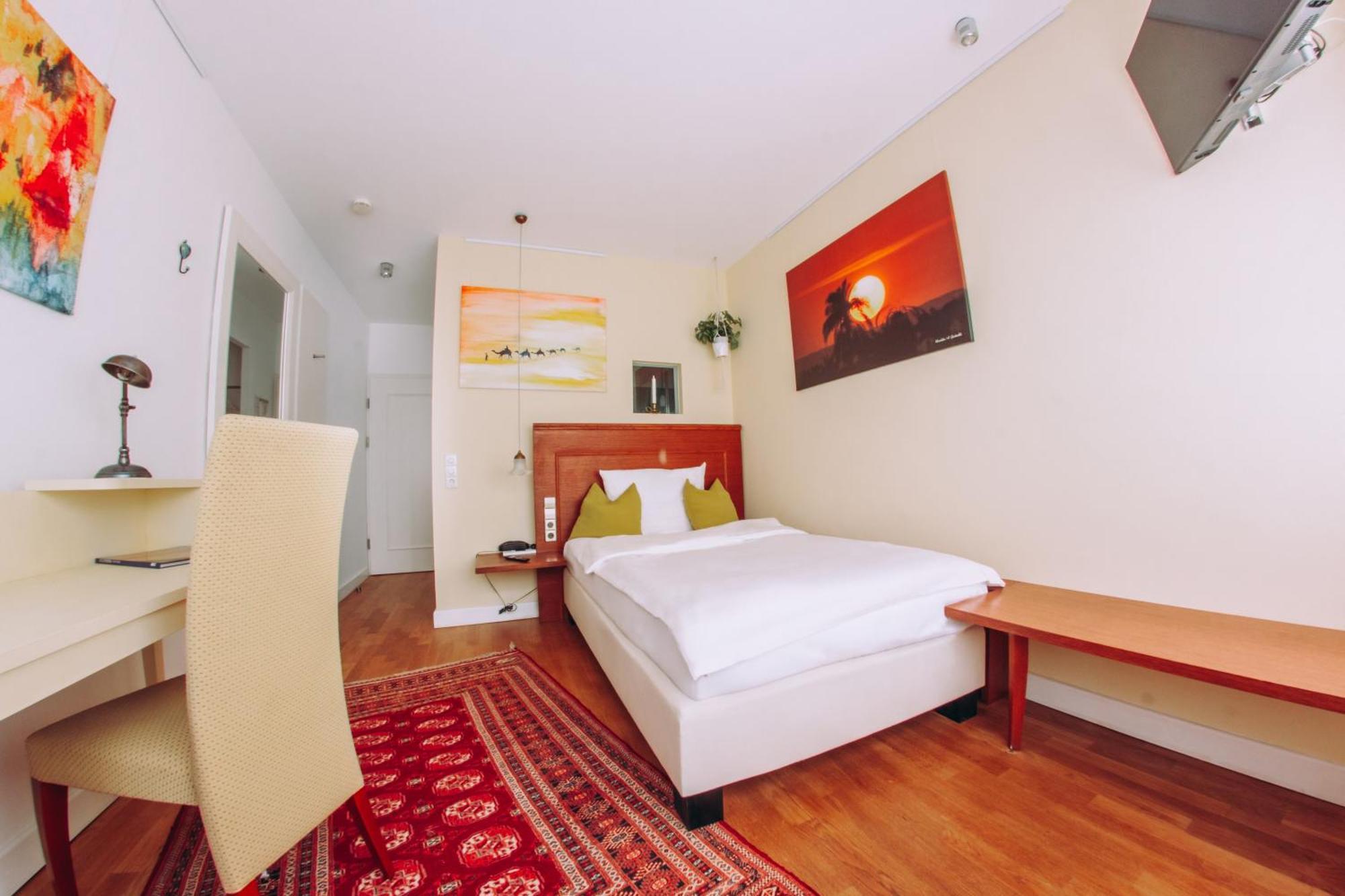 Hotel Zum Ochsen Oberstenfeld ภายนอก รูปภาพ